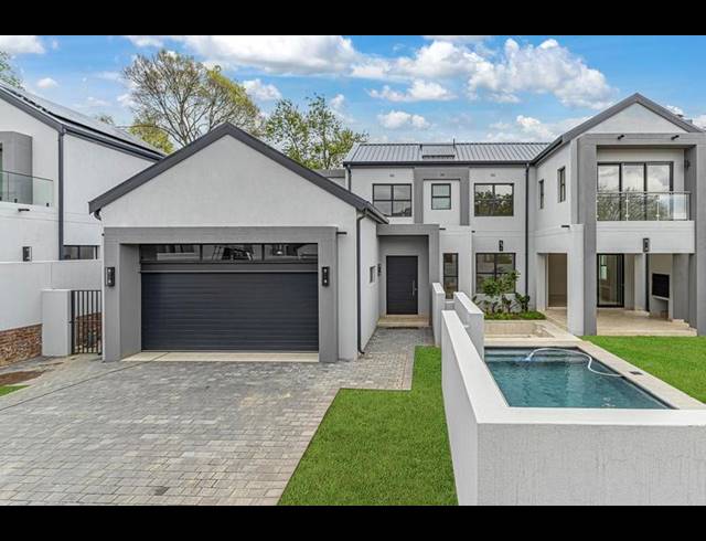 4 BEDROOM TOWNHOUSE FOR SALE IN BRYANSTON